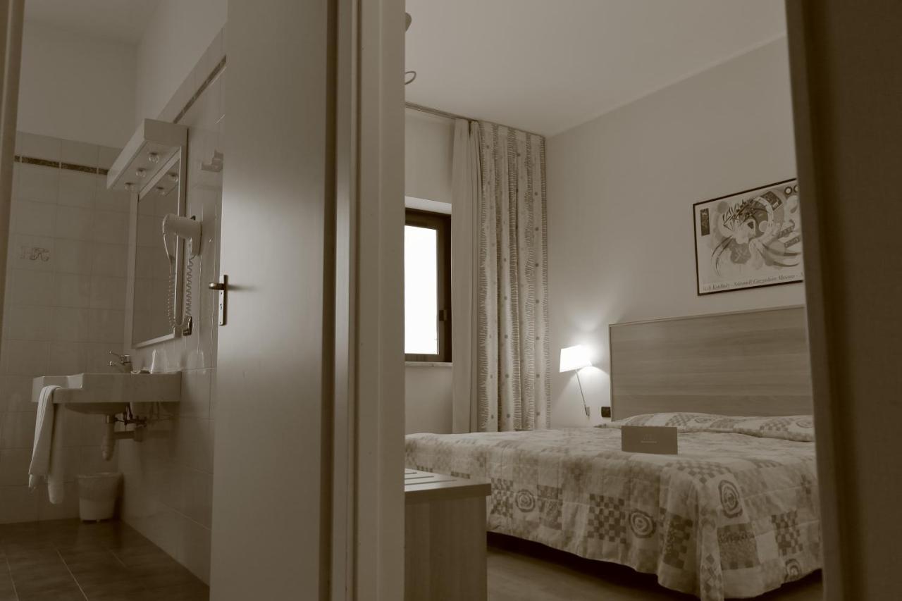 Hotel Romanisio Fossano Extérieur photo